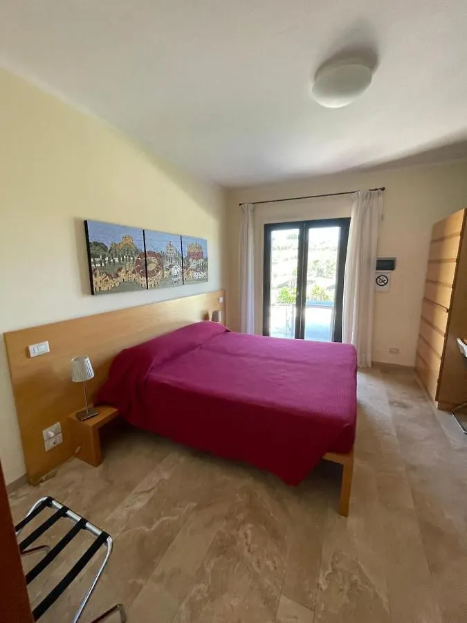 Hotel Poggio Bertino Montemerano 2*,  Italia