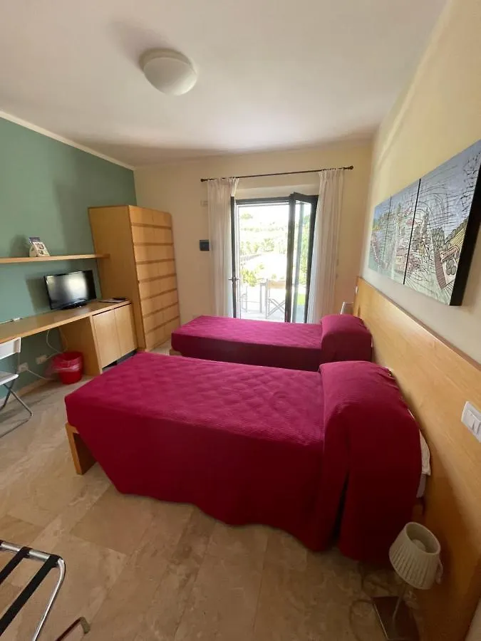 Hotel Poggio Bertino Montemerano 2*,  Italia
